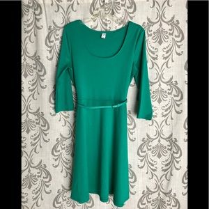 Old navy dress with belt